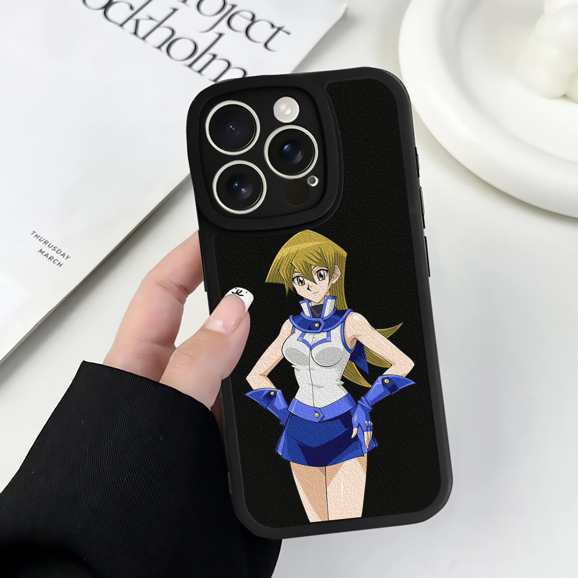遊☆戯☆王 Yu-Gi-Oh! 【iPhone 16シリーズ対応】シリコンスマホケース（レザー調） 材質：シリコン